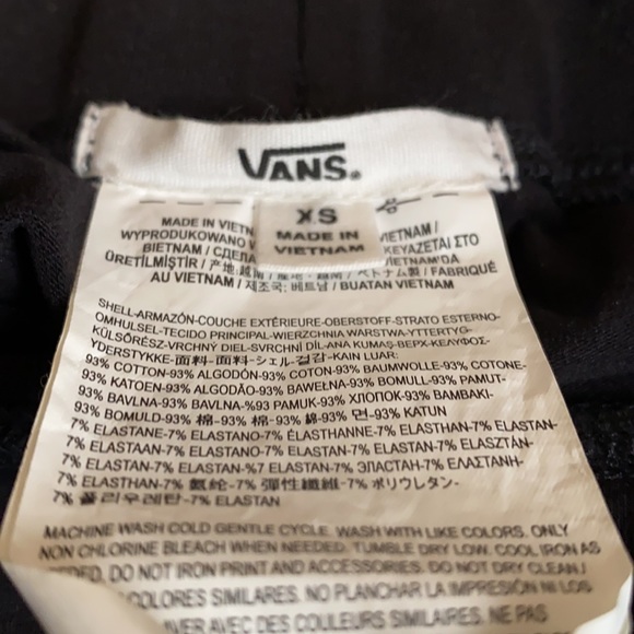 Vans shorts new - Picture 3 of 4